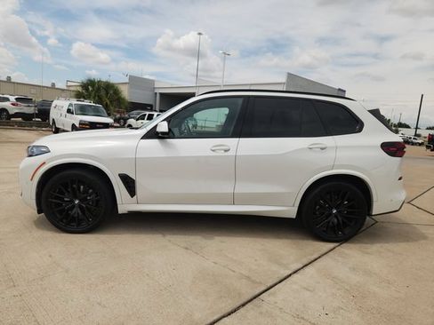 Used 2025 BMW X5 sDrive40i w/ M Sport Package RWD image 4