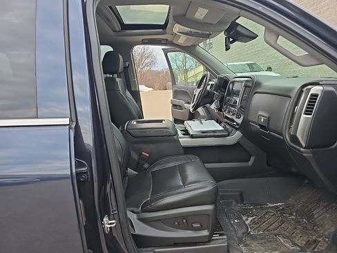 Used 2018 Chevrolet Silverado 1500 LTZ Z71 w/ Centennial Edition AWD/4WD image 11
