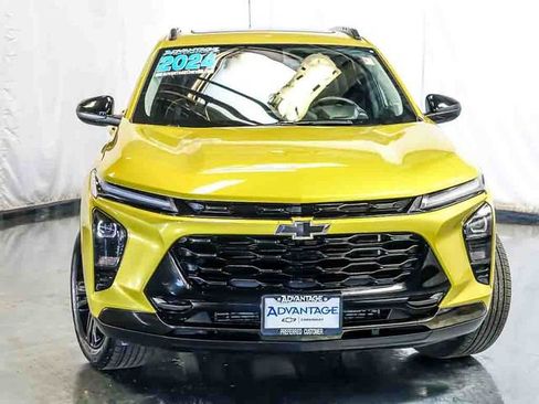 Certified 2024 Chevrolet Trax ACTIV w/ Sunroof Package FWD image 7
