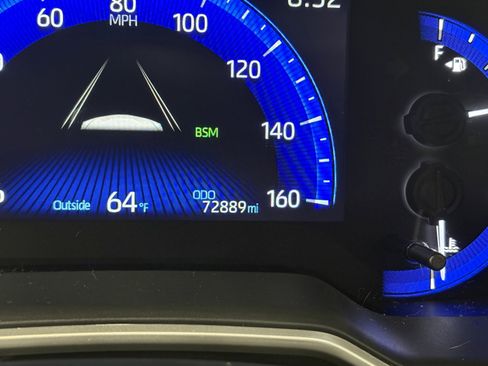 Used 2022 Toyota Corolla XLE FWD image 37