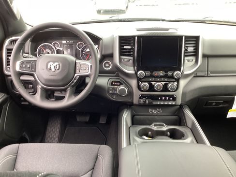 New 2026 RAM 1500 Big Horn AWD/4WD image 15