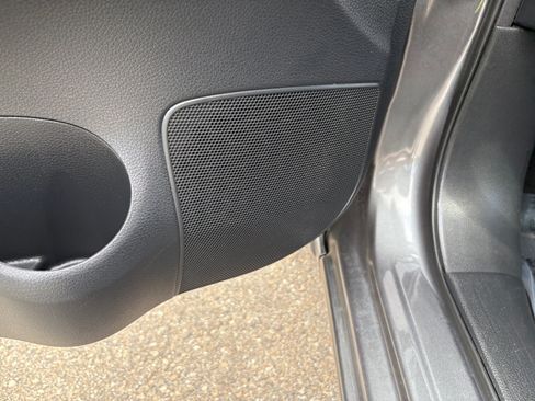 Used 2019 Nissan Sentra SV w/ Special Edition Package FWD image 27
