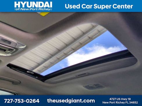 Certified 2024 Hyundai Elantra SEL w/ Convenience Package FWD image 18