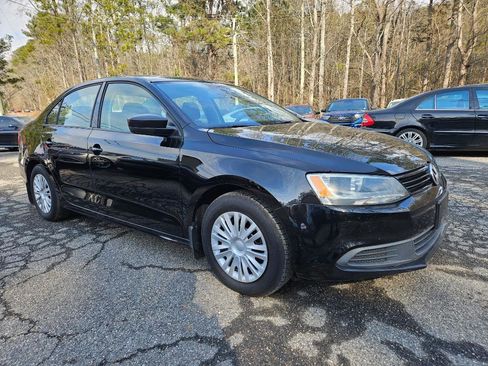 Used 2014 Volkswagen Jetta S image 12