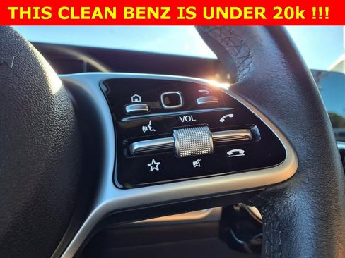 Used 2020 Mercedes-Benz GLB 250 4MATIC image 21