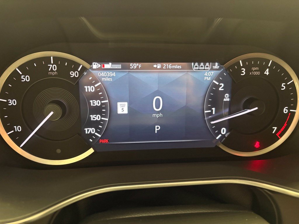 Used 2023 Jaguar F-PACE R-Dynamic S AWD/4WD image 33