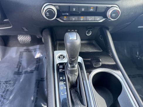 Used 2024 Nissan Altima 2.5 SV AWD/4WD image 43