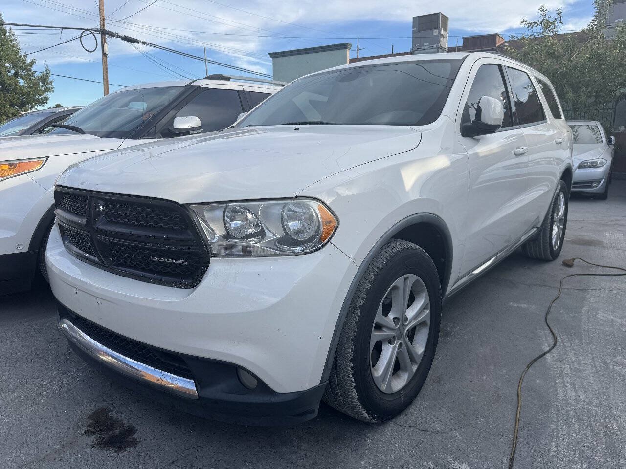 Used 2011 Dodge Durango Crew w/ Entry Nav/Commuter Group AWD/4WD image 2