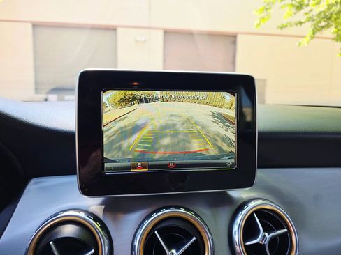 Used 2017 Mercedes-Benz GLA 250 image 20