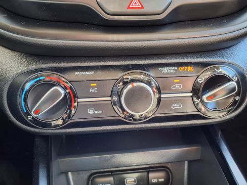 Used 2021 Kia Soul S image 7