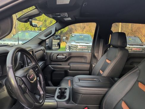 Used 2020 GMC Sierra 2500 AT4 w/ AT4 Premium Package image 30