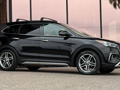 Used 2018 Hyundai Santa Fe Limited FWD image 16
