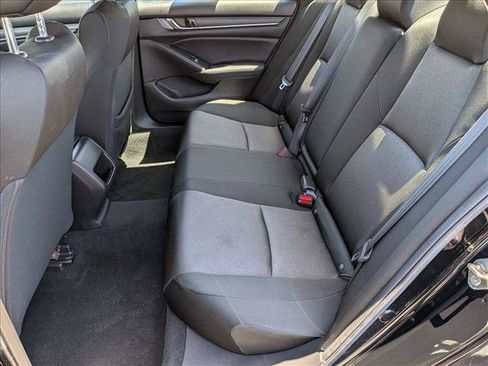Used 2019 Honda Accord LX image 17