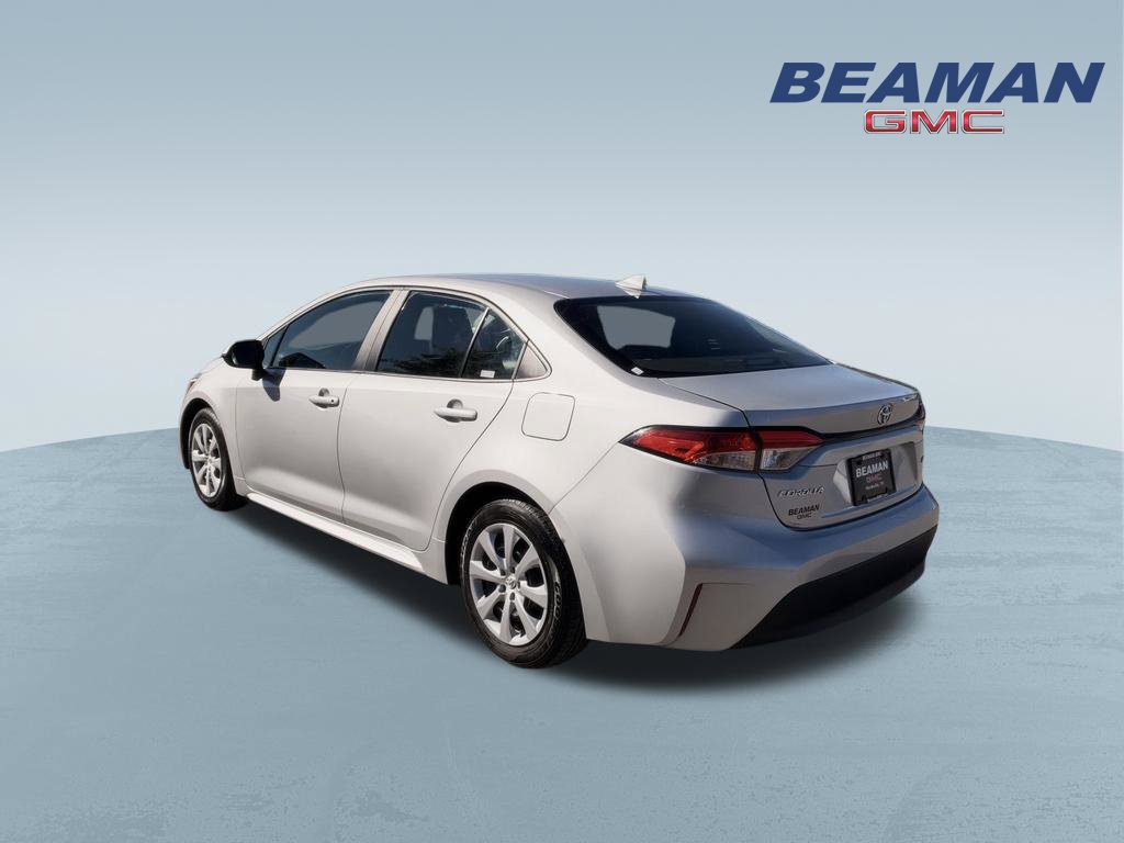 Used 2024 Toyota Corolla LE FWD image 5