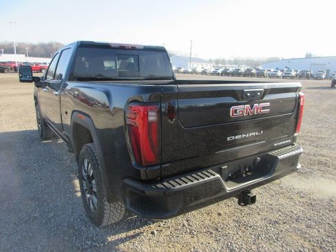 New 2026 GMC Sierra 3500 Denali w/ Denali Reserve Package AWD/4WD image 8