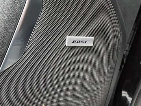 Used 2024 Chevrolet Suburban LT image 16