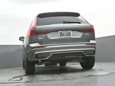 New 2026 Volvo XC60 B5 Core AWD/4WD image 34