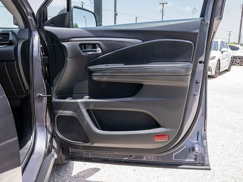 Used 2021 Honda Pilot Special Edition image 13