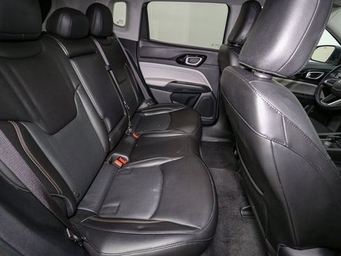 Used 2022 Jeep Compass Limited image 19