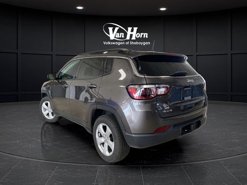 Used 2021 Jeep Compass Latitude w/ Convenience Group AWD/4WD image 5