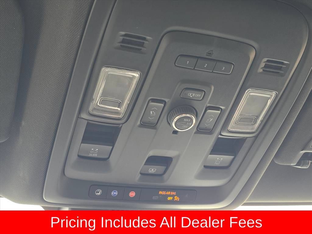Used 2024 Chevrolet Tahoe LT w/ Luxury Package AWD/4WD image 25