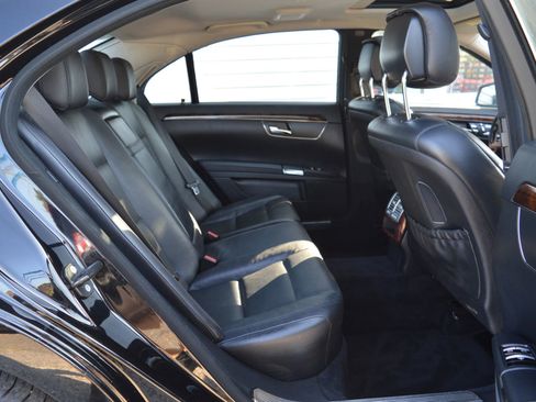 Used 2010 Mercedes-Benz S 550 S 550 4MATIC Sedan 4D image 22