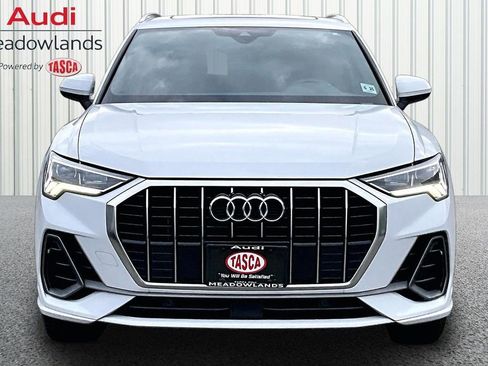 Used 2021 Audi Q3 2.0T Premium Plus w/ Premium Plus Package AWD/4WD image 2