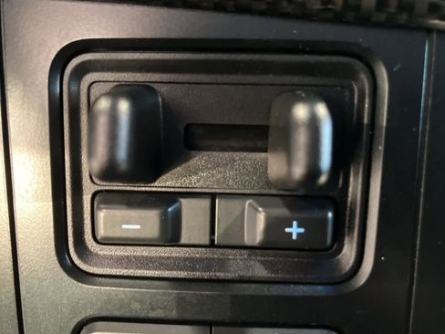 Used 2023 Ford F150 Lariat w/ Equipment Group 502A High image 27