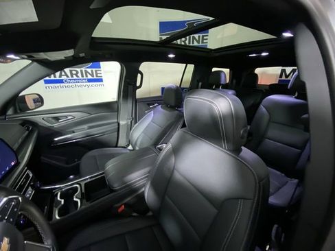 Certified 2026 Chevrolet Traverse LT w/ Sun and Wheel Package FWD image 24