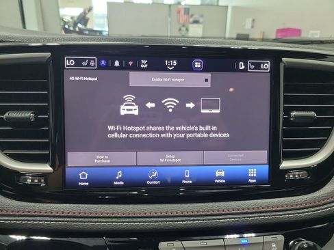 New 2027 Chrysler Pacifica Select AWD/4WD image 31