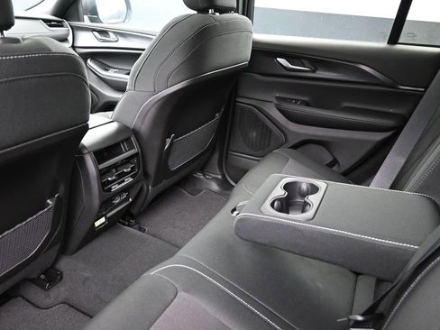 New 2026 Jeep Grand Cherokee Laredo X image 24