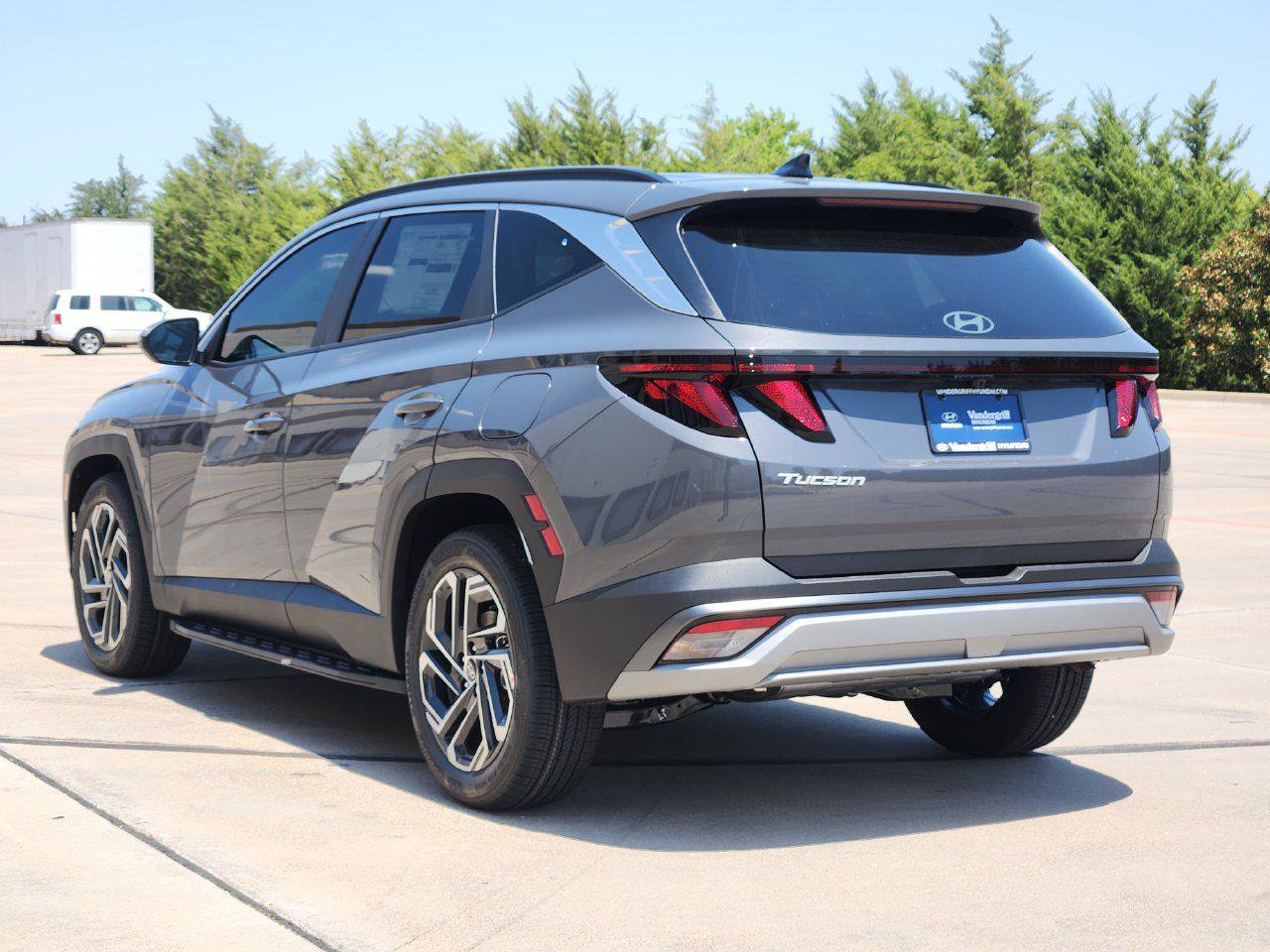 New 2026 Hyundai Tucson SEL Plus FWD image 3