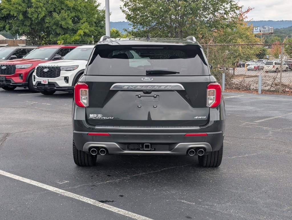 Used 2023 Ford Explorer Platinum w/ Technology Package AWD/4WD image 8