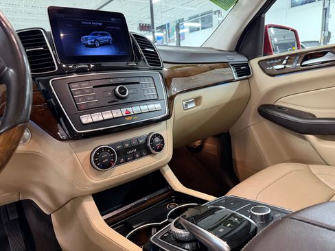 Used 2018 Mercedes-Benz GLS 450 4MATIC image 19