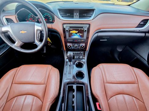 Used 2015 Chevrolet Traverse LTZ image 30