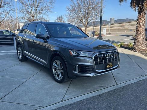 Used 2021 Audi Q7 3.0T Premium Plus w/ Executive Package image 4