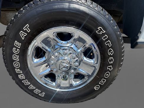 Certified 2022 RAM 2500 Tradesman w/ Chrome Appearance Group AWD/4WD image 10