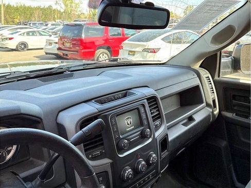 Used 2016 RAM 2500 Tradesman w/ Chrome Appearance Group AWD/4WD image 19