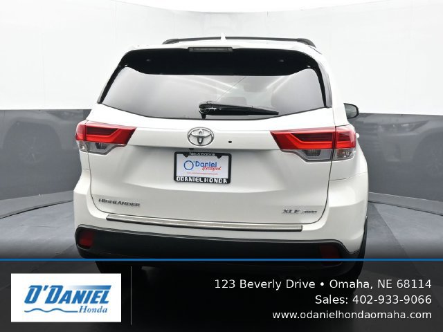 Used 2019 Toyota Highlander XLE w/ Protection Package #3 AWD/4WD image 5