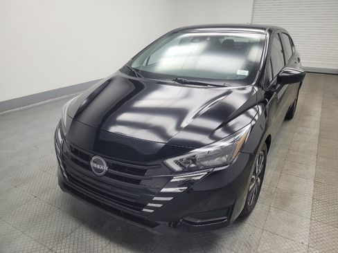 Used 2025 Nissan Versa SV FWD image 15
