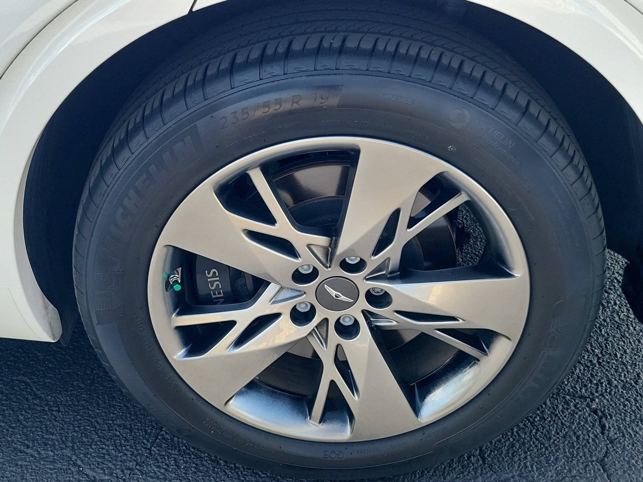 Certified 2024 Genesis GV70 3.5T Sport AWD/4WD image 8