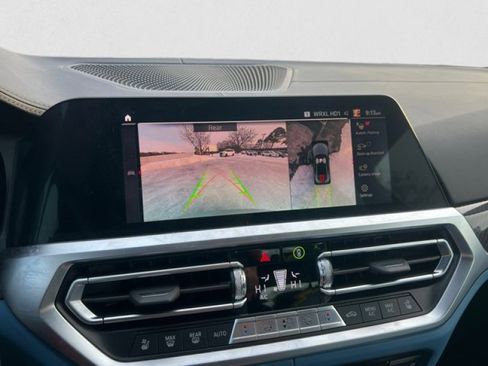 Used 2023 BMW M4 Competition w/ M Carbon Exterior Package image 17