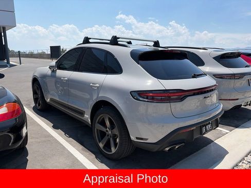 Certified 2024 Porsche Macan S AWD/4WD image 4