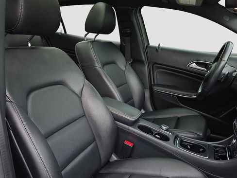 Used 2019 Mercedes-Benz GLA 250 4MATIC image 20
