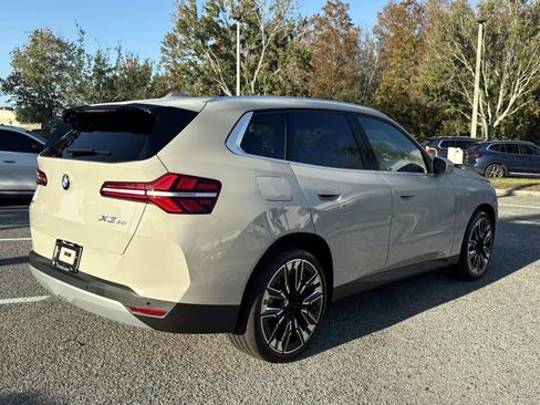 New 2026 BMW X3 xDrive30 w/ Premium Package image 3