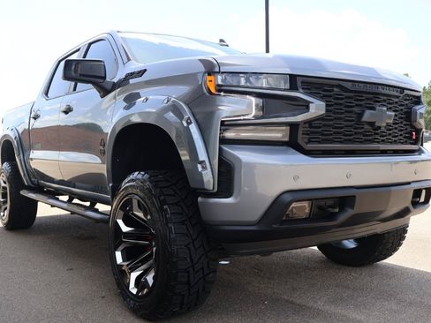 Used 2022 Chevrolet Silverado 1500 RST w/ Safety Package AWD/4WD image 5