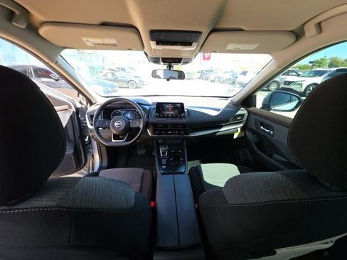 Used 2023 Nissan Rogue SV FWD image 25