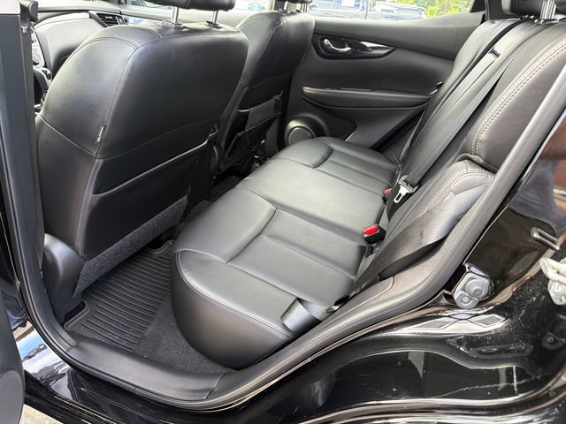 Used 2022 Nissan Rogue Sport SL w/ Premium Package FWD image 20