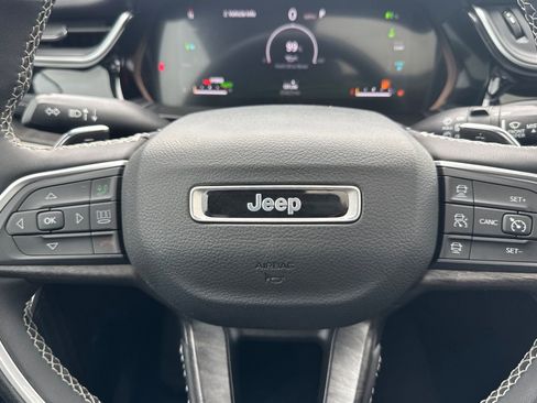 Used 2023 Jeep Grand Cherokee 4WD 4xe w/ Luxury Tech Group II image 24