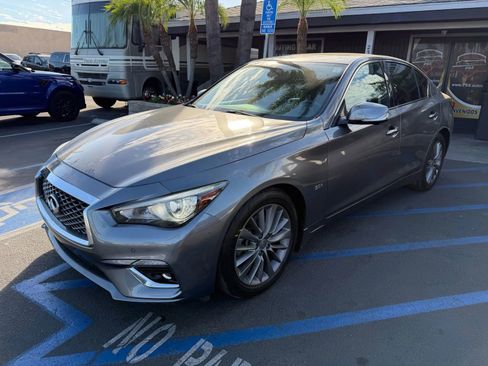 Used 2020 INFINITI Q50 Luxe w/ Essential Package (3.0T Luxe) AWD/4WD image 3